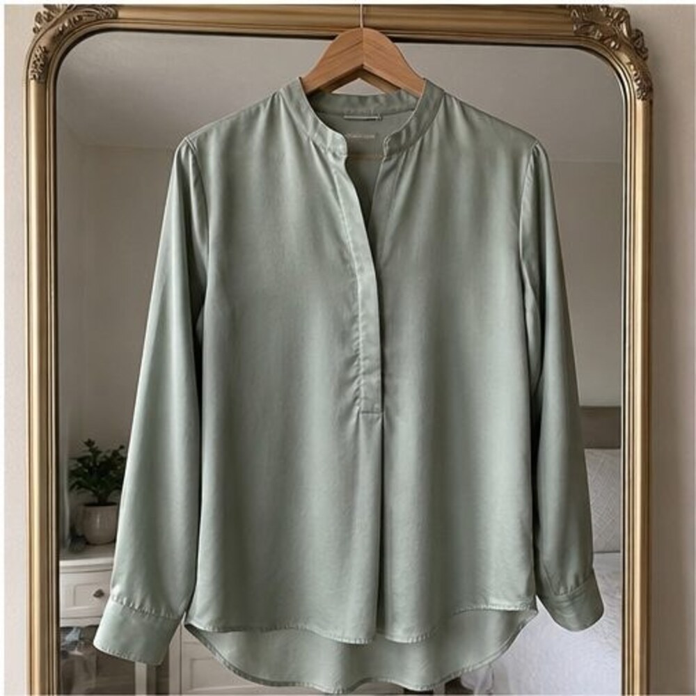 Navy V Neck Top
